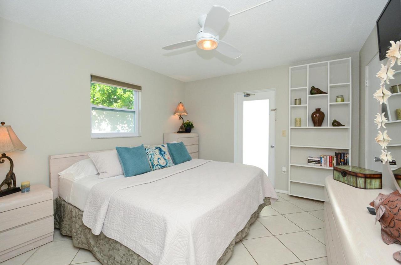 Canal 313 - Right In Siesta Key Village! Exterior foto